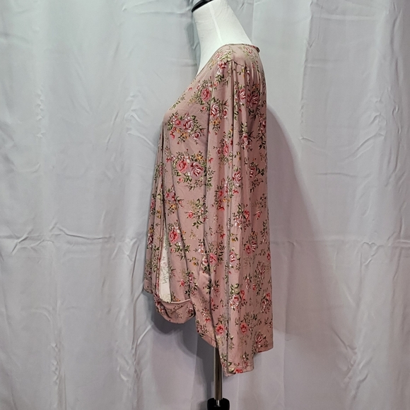 Doublju Women's Pink NWT High-Low Long Sleeve Floral V-Neck Top Size Large - Picture 11 of 11